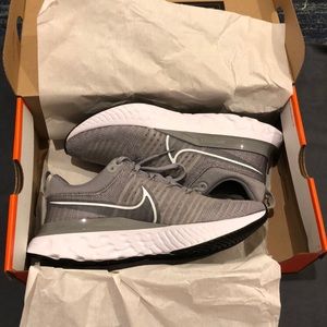 Women’s Nike React Infinity Run Flyknit 2